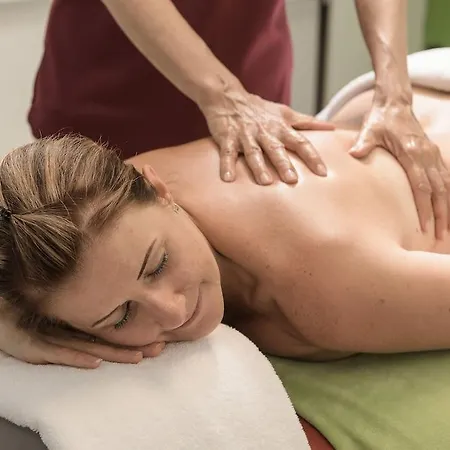 Johannesbad St. Georg 4*