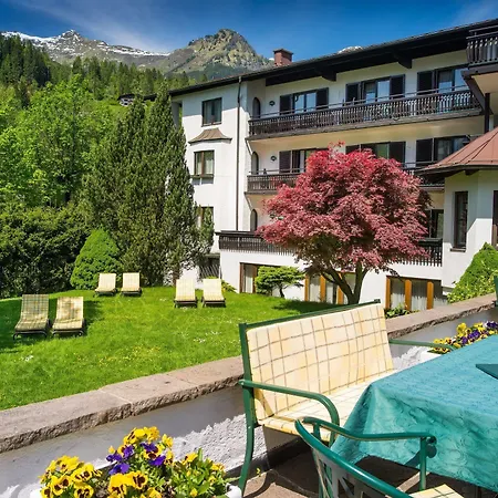 Johannesbad St. Georg Hotel