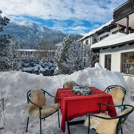 Johannesbad St. Georg 4*